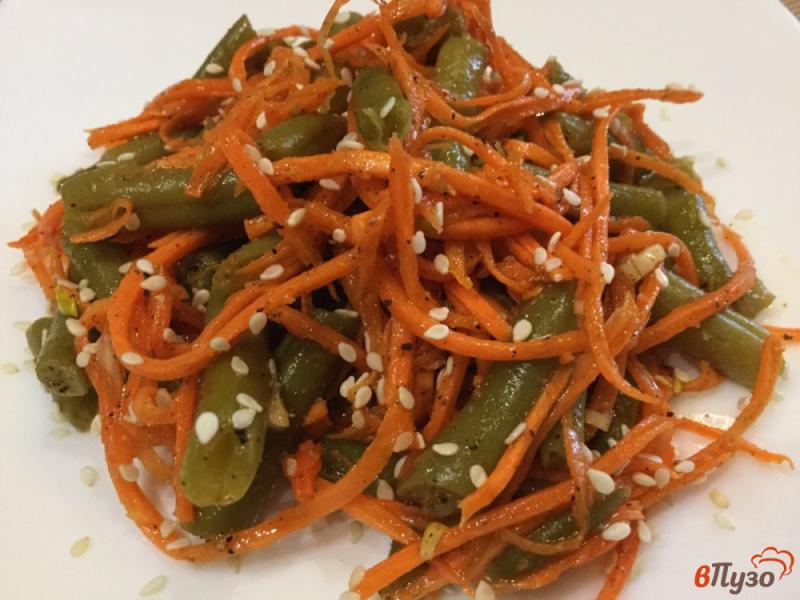 Фото приготовление рецепта: Салат из моркови и стручковой фасоли шаг №6