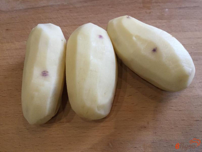 Фото приготовление рецепта: Чипсы картофельные в микроволовой печи шаг №1