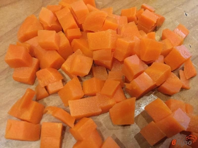 Фото приготовление рецепта: Свекольно - морковный салат шаг №2