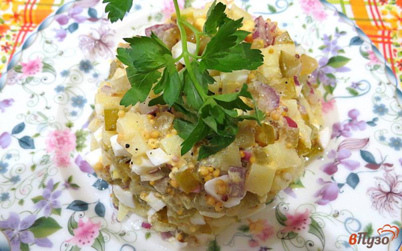 Фото приготовление рецепта: Картофельный салат с дижонской горчицей шаг №7