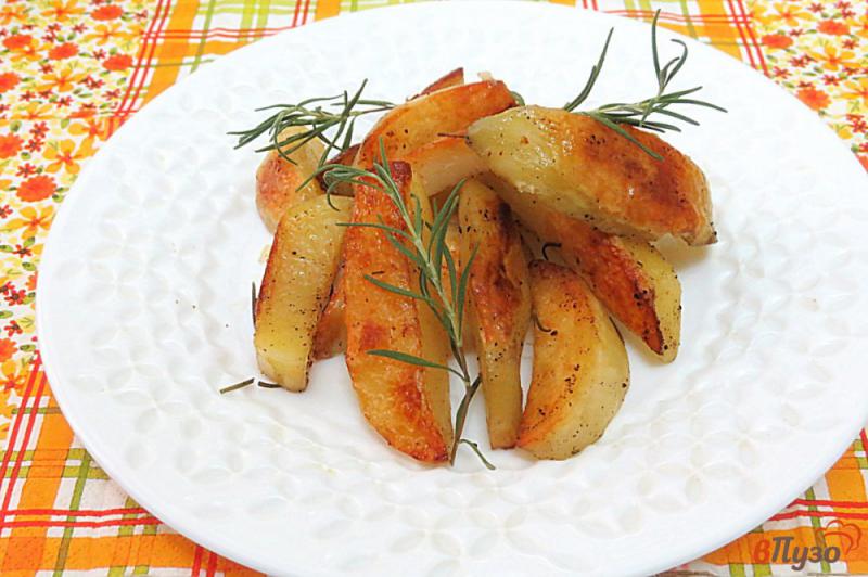 Фото приготовление рецепта: Картофель запеченный в духовке шаг №6