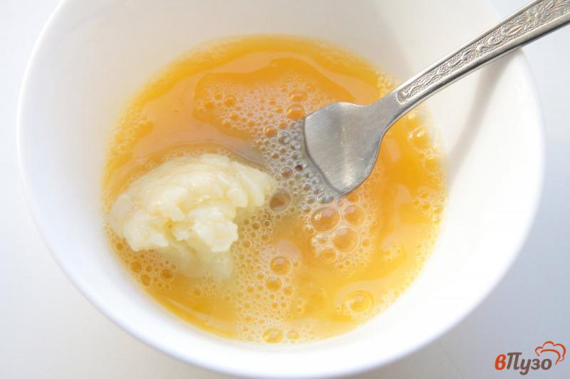 Фото приготовление рецепта: Цветная капуста в яйце и сухарях шаг №3