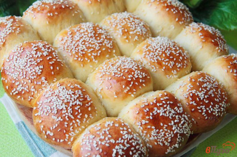 Фото приготовление рецепта: Сдобный хлеб с кунжутом шаг №10