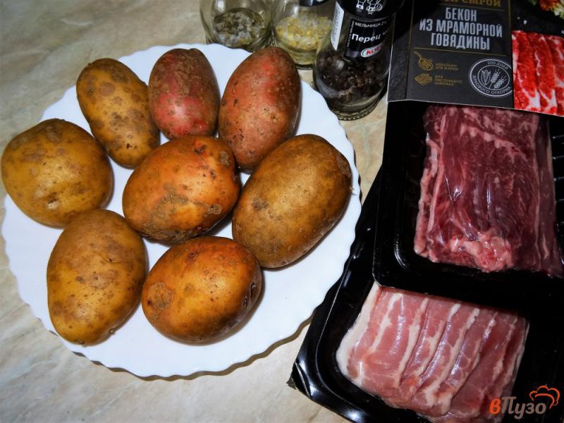 Фото приготовление рецепта: Картофель в беконе шаг №1