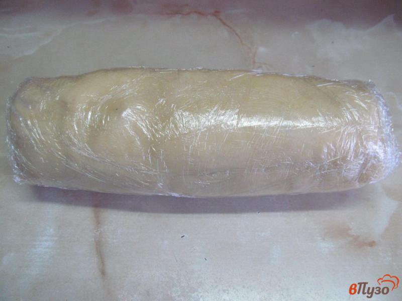 Фото приготовление рецепта: Свинина с грибами и сыром в тесте шаг №10