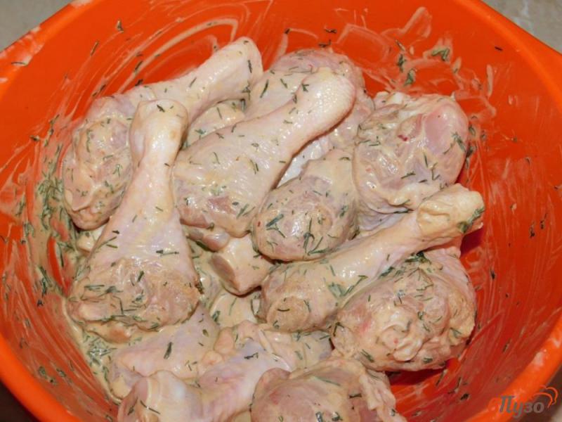 Фото приготовление рецепта: Куриные голени в соево-винном маринаде шаг №3