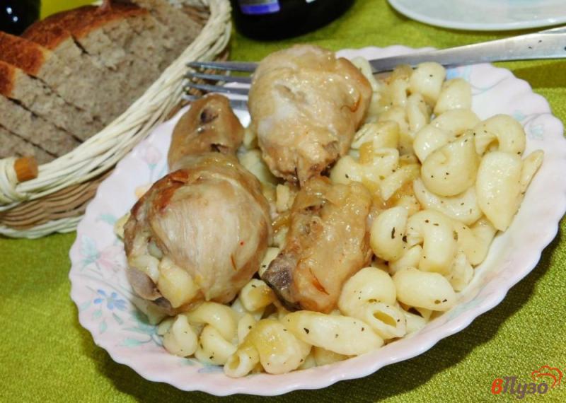 Фото приготовление рецепта: Куриные голени в соево-винном маринаде шаг №5