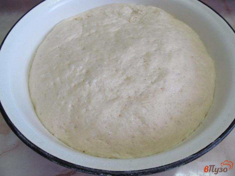 Фото приготовление рецепта: Белый хлеб -булочки «бутоны» шаг №5
