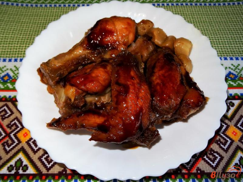 Фото приготовление рецепта: Остро-сладкая курица на чесноке шаг №6