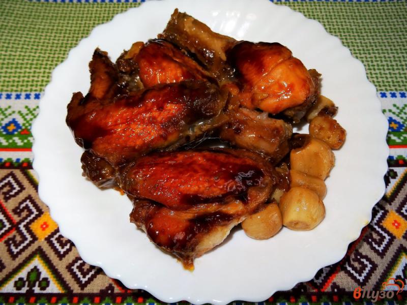 Фото приготовление рецепта: Остро-сладкая курица на чесноке шаг №8