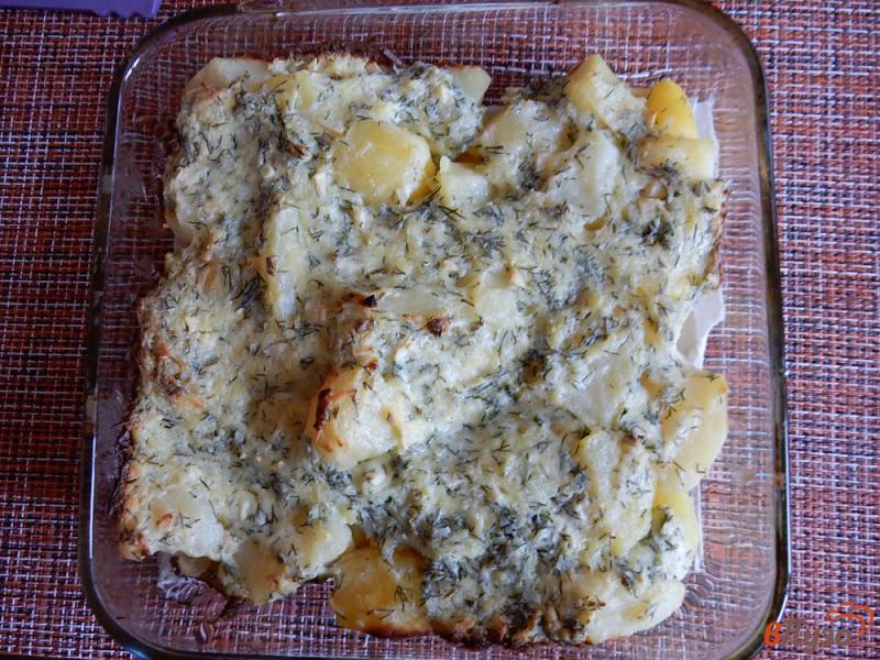 Фото приготовление рецепта: Картофель запеченный под сыром шаг №6