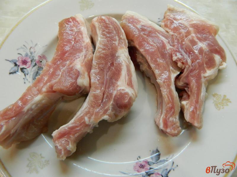 Фото приготовление рецепта: Свиные ребра с овощами шаг №1