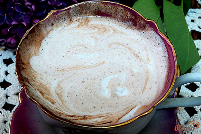 Фото приготовление рецепта: Горячий шоколад со сливками шаг №8