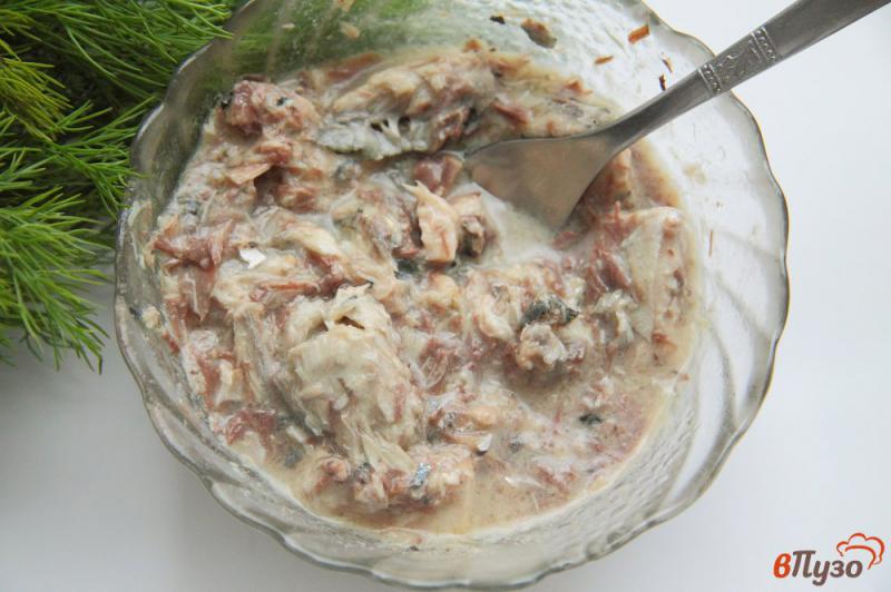Фото приготовление рецепта: Рыбный суп из консервированного тунца с рисом шаг №6