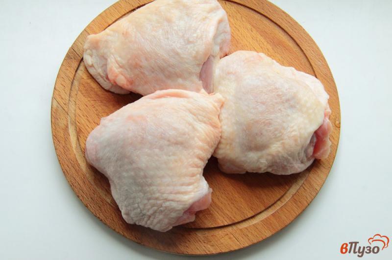 Фото приготовление рецепта: Куриные бедрышки с майонезом в соевом соусе шаг №1
