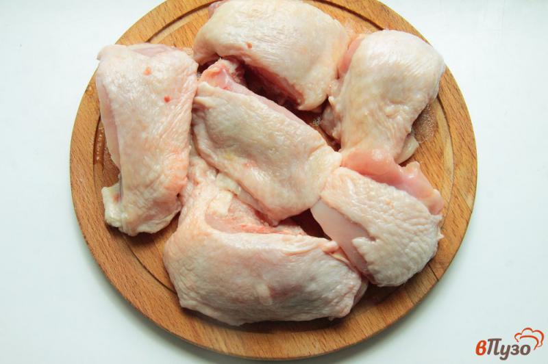 Фото приготовление рецепта: Куриные бедрышки с майонезом в соевом соусе шаг №2