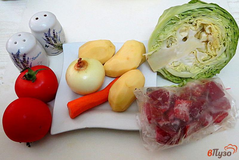 Фото приготовление рецепта: Суп на свинине с овощами шаг №2