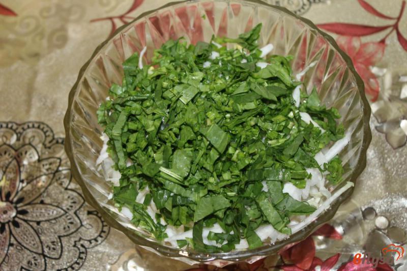 Фото приготовление рецепта: Салат из пекинской капусты и щавеля шаг №3