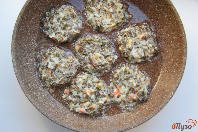 Фото приготовление рецепта: Котлеты из морской капусты шаг №6