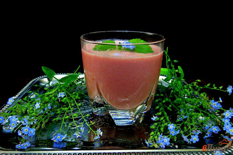 Фото приготовление рецепта: Вишнёвый напиток с йогуртом шаг №10