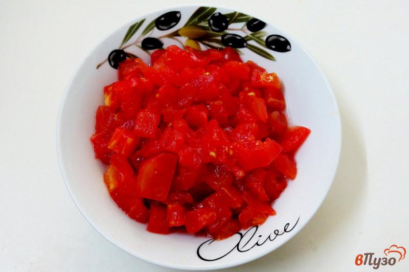 Фото приготовление рецепта: Тушёная капуста с помидорами и сметаной шаг №4