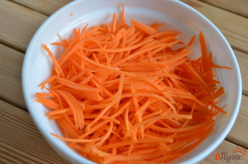 Фото приготовление рецепта: Морковь по-корейски «Любимый рецепт» шаг №2