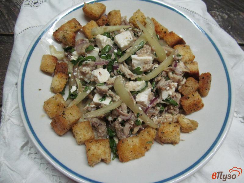 Фото приготовление рецепта: Салат с сухариками и курицей шаг №6