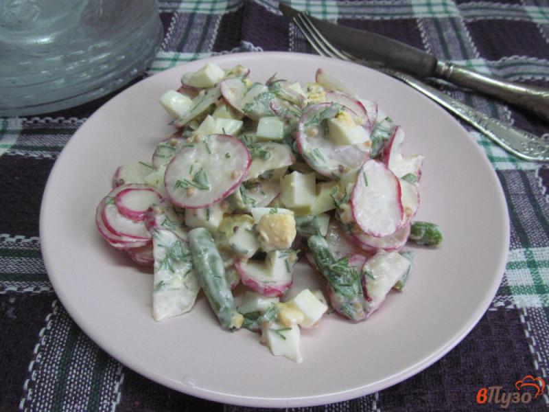 Фото приготовление рецепта: Салат с редисом и фасолью шаг №6
