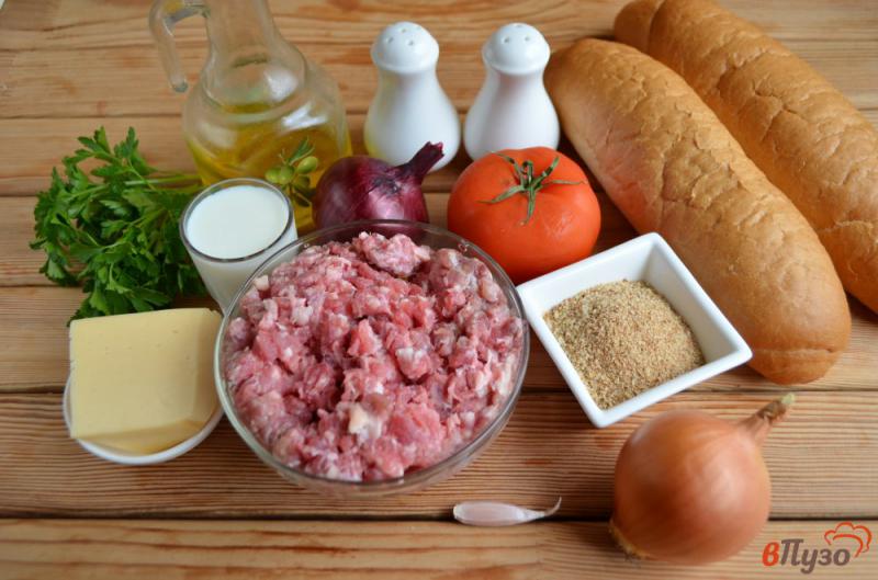 Фото приготовление рецепта: Сэндвич с мясными шариками и сальсой шаг №1
