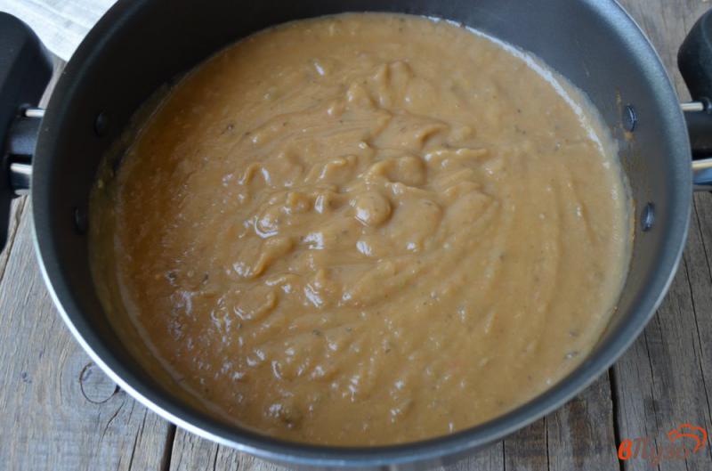 Фото приготовление рецепта: Суп-пюре из баклажанов и помидоров шаг №8