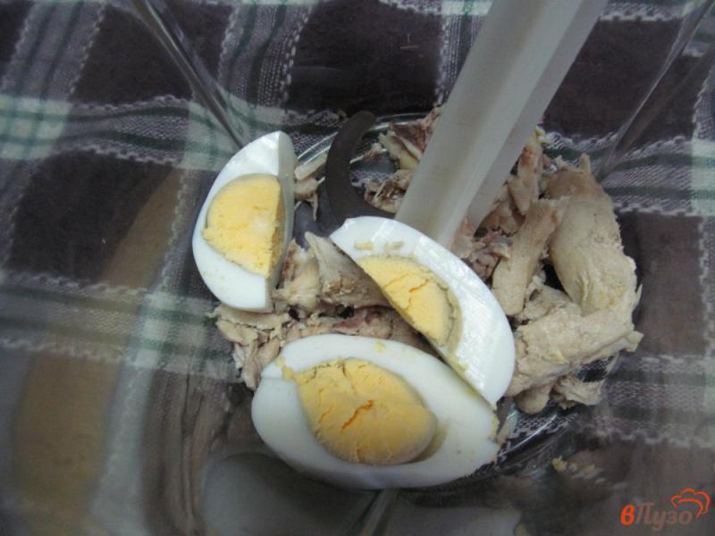Фото приготовление рецепта: Рулет из лаваша с начинкой из куриного паштета шаг №2