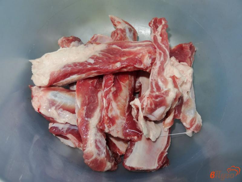 Фото приготовление рецепта: Свиные ребра в кофейном маринаде шаг №3