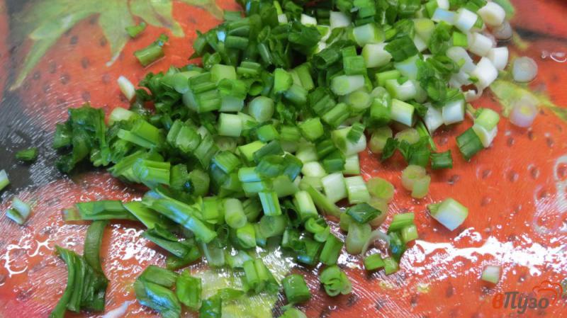 Фото приготовление рецепта: Салат с капустой шаг №4