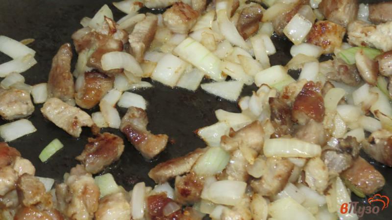 Фото приготовление рецепта: Паста с мясом и кабачком шаг №3