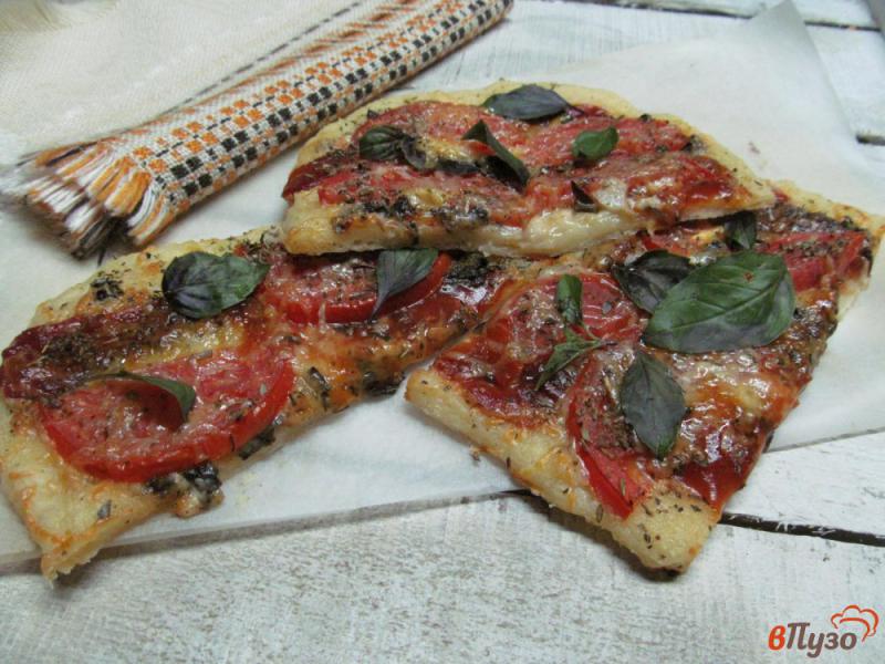 Фото приготовление рецепта: Томатная пицца на картофельном тесте шаг №11
