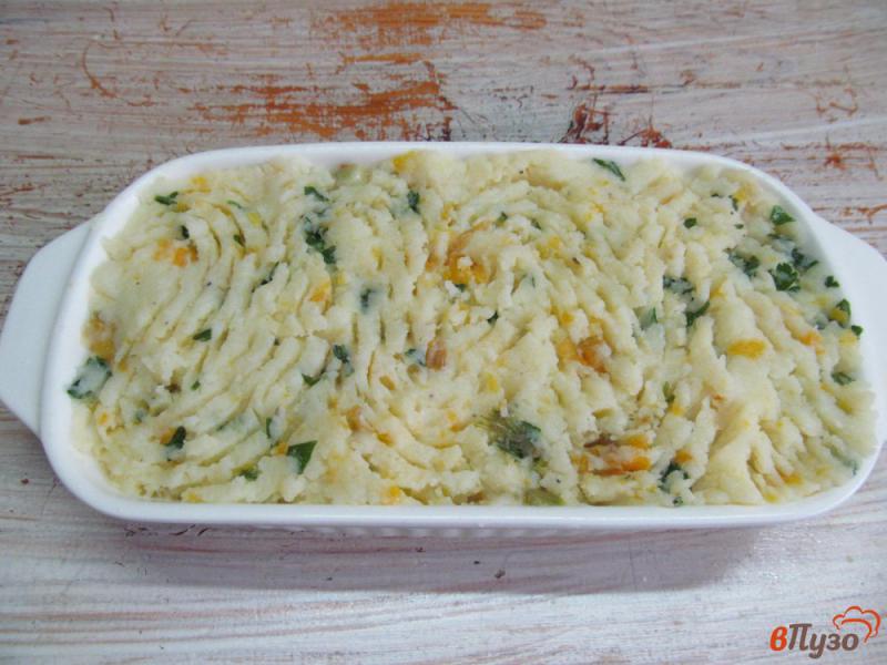 Фото приготовление рецепта: Запеченные овощи под картофельной корочкой шаг №5