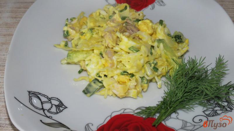 Фото приготовление рецепта: Салат капустный с курицей шаг №5