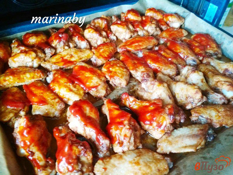 Фото приготовление рецепта: Куриные крылья по-американски с соусом барбекю шаг №5