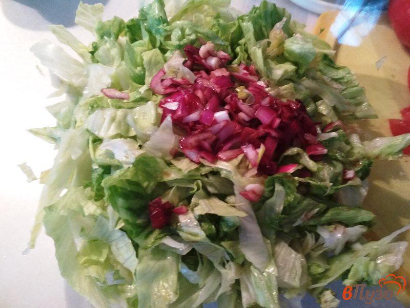 Фото приготовление рецепта: Овощной салат с куриным филе шаг №2