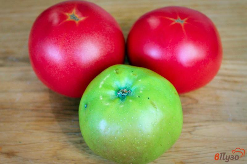 Фото приготовление рецепта: Красный борщ с заправкой из свеклы, помидор и яблок шаг №3
