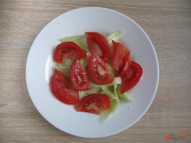 Фото приготовление рецепта: Салат с креветками и овощами шаг №2