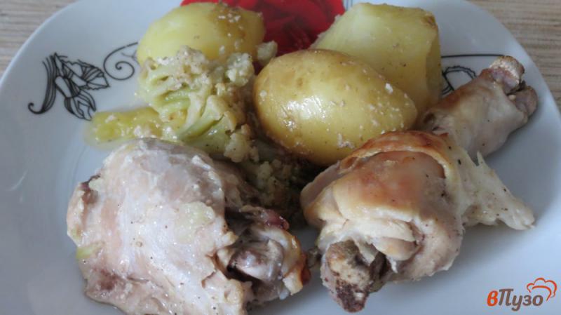 Фото приготовление рецепта: Курица в пакете с овощами шаг №5