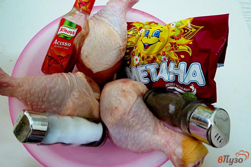 Фото приготовление рецепта: Куриные голени запеченные со сметаной шаг №1