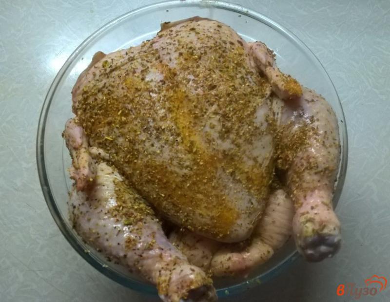 Фото приготовление рецепта: Курица фаршированная с рисом и грибами шаг №3