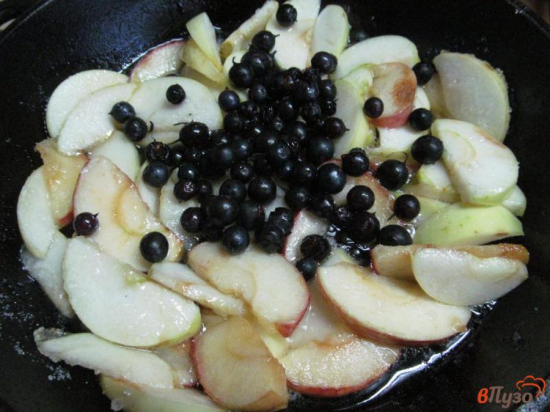 Фото приготовление рецепта: Яблочный пирог в лаваше шаг №3