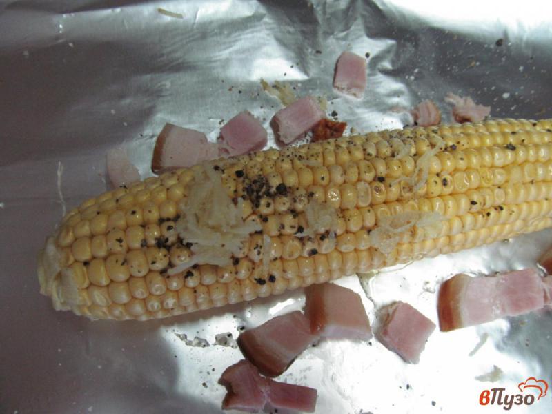Фото приготовление рецепта: Кукуруза с беконом и сыром шаг №2