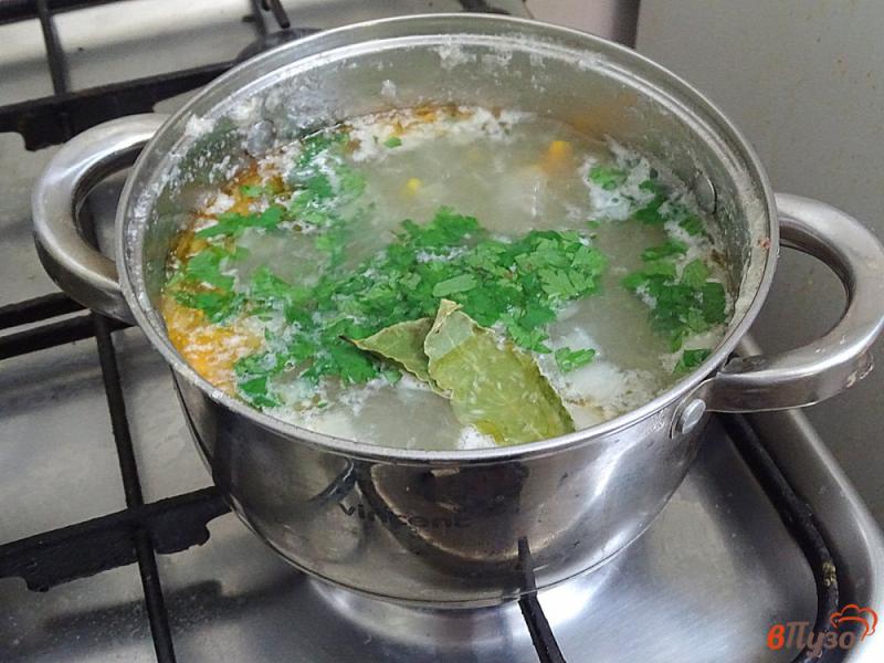 Фото приготовление рецепта: Рыбный суп из сёмги шаг №5