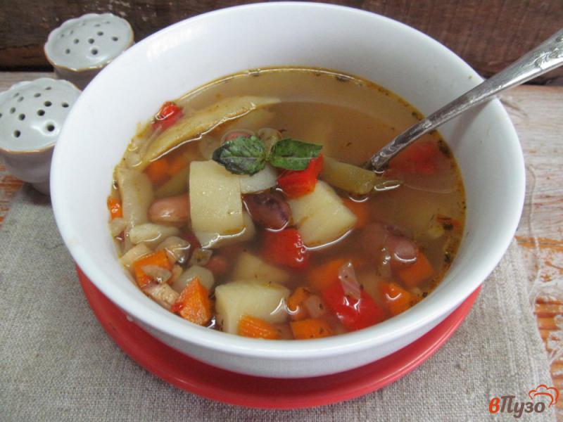Фото приготовление рецепта: Острый фасолевый суп на беконе шаг №8