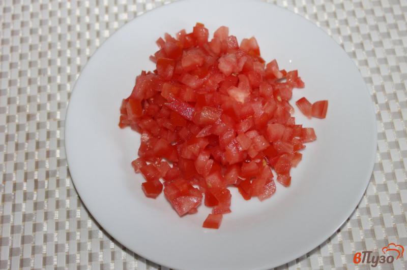 Фото приготовление рецепта: Тосты с томатной сальсой и хамоном шаг №2