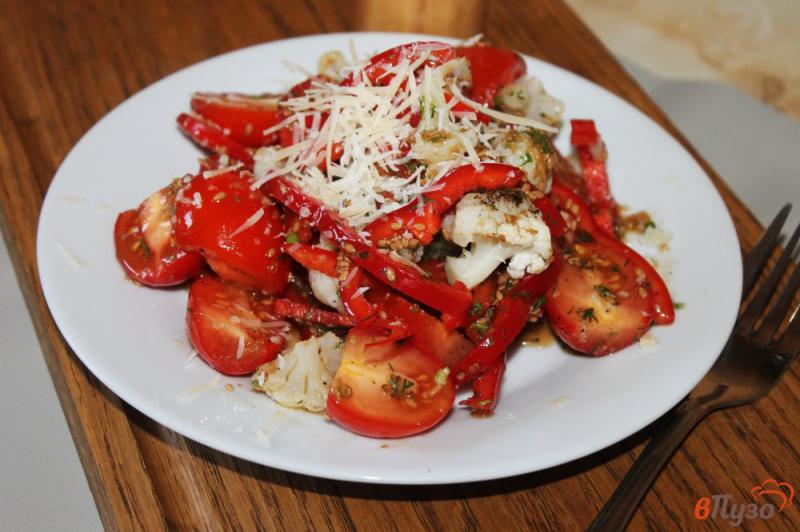 Фото приготовление рецепта: Салат из цветной капусты и помидоров черри шаг №6